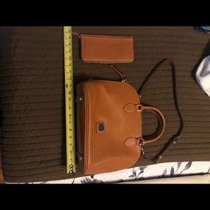 Dooney & Bourke purse